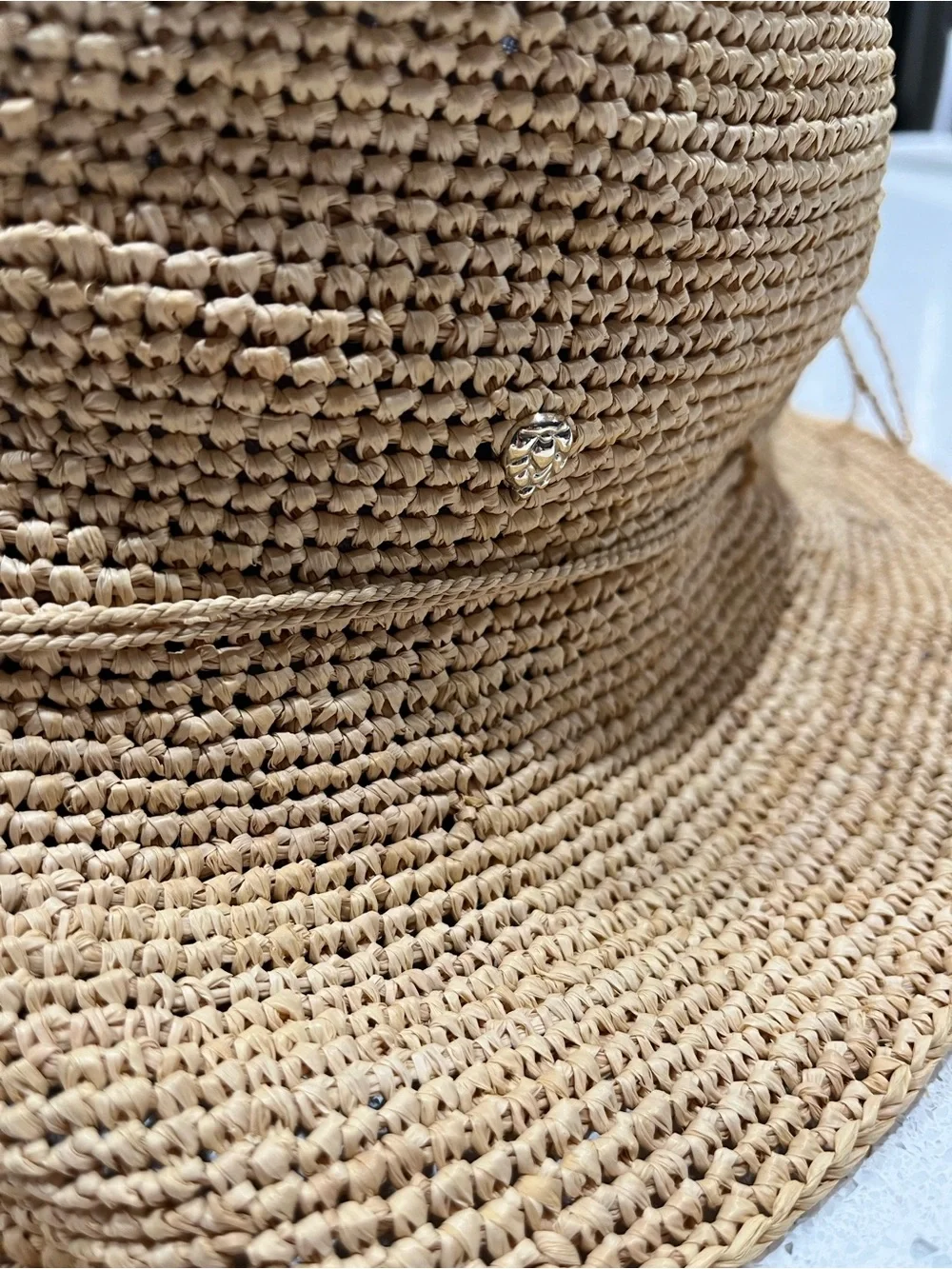 Helen Kaminski Handcrafted Hand Crocheted Villa 6 Madagascan Raffia Hat
